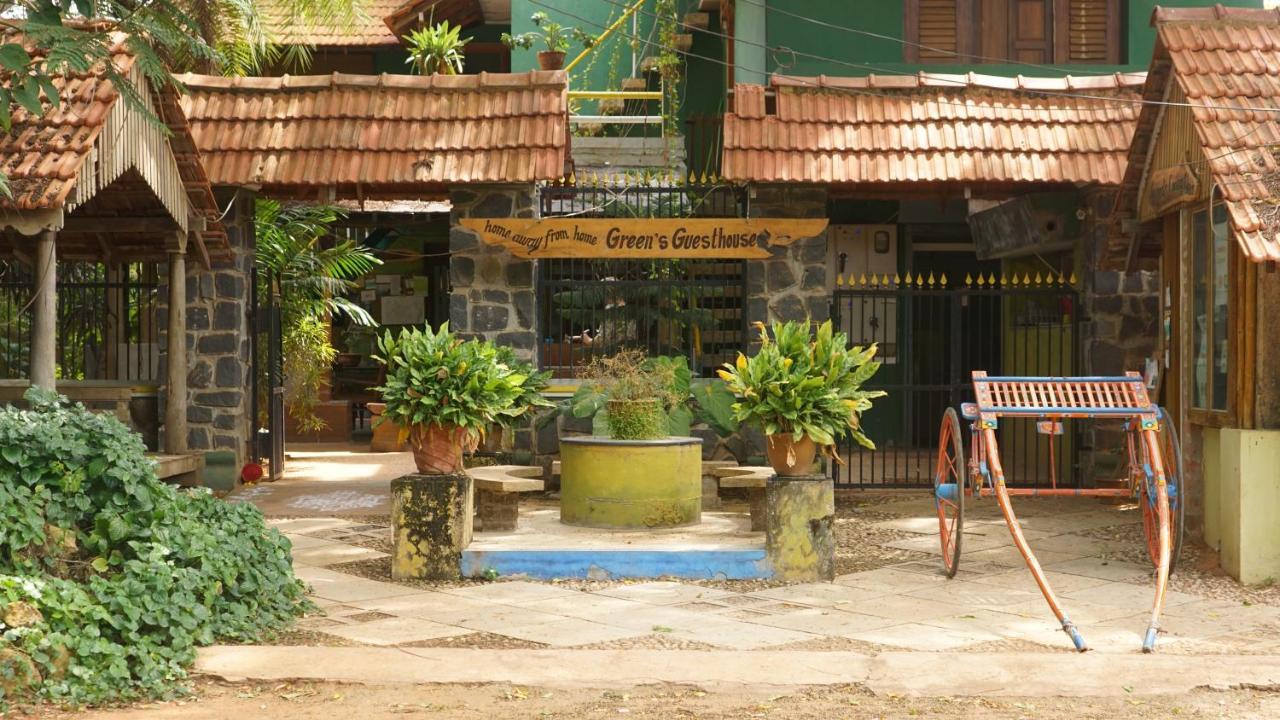 Green'S Guest House Auroville Dış mekan fotoğraf
